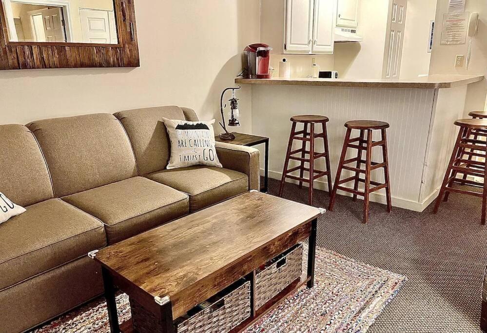 Ski On Off 1Br Suite 1St Flr Sleeps 4 Jiminy Peak Hancock Eksteriør bilde